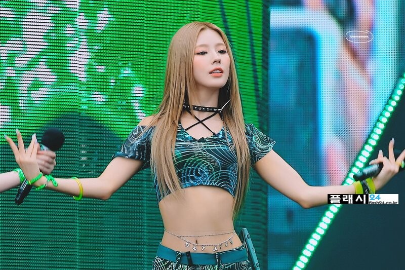 220626-G-I-DLE-Miyeon-Waterbomb-Festival-documents-2.jpg