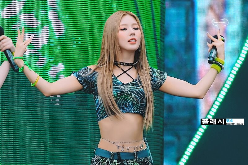 220626-G-I-DLE-Miyeon-Waterbomb-Festival-documents-1.jpg