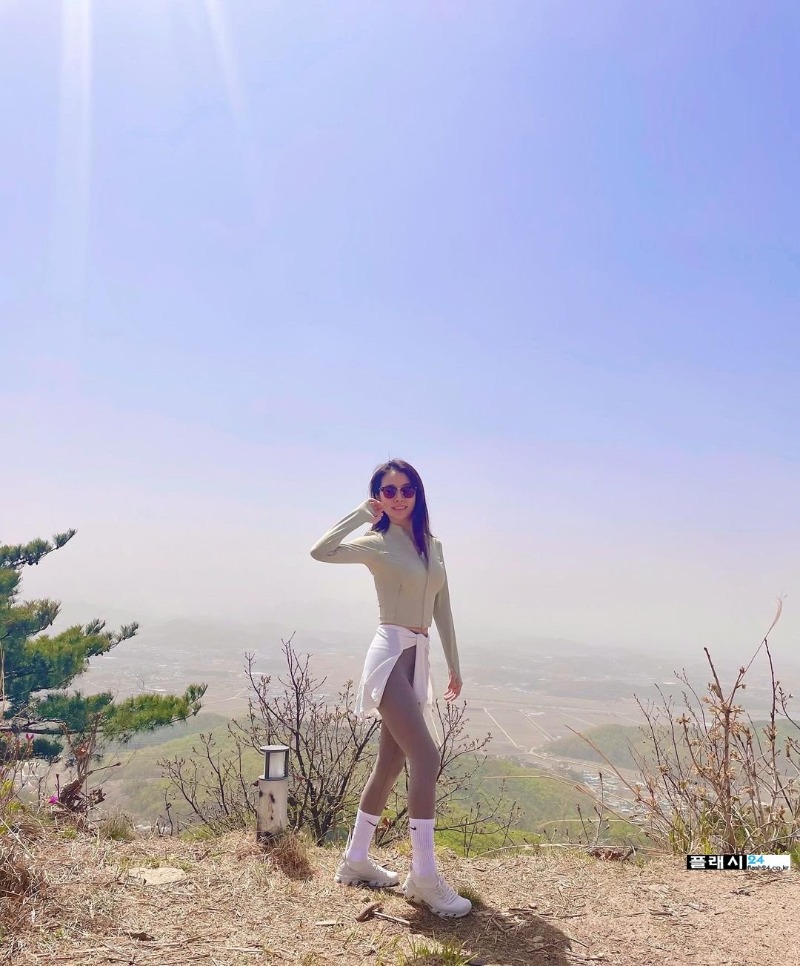 seolhayoon_340496058_743677133961671_912218039721288577_n.jpg