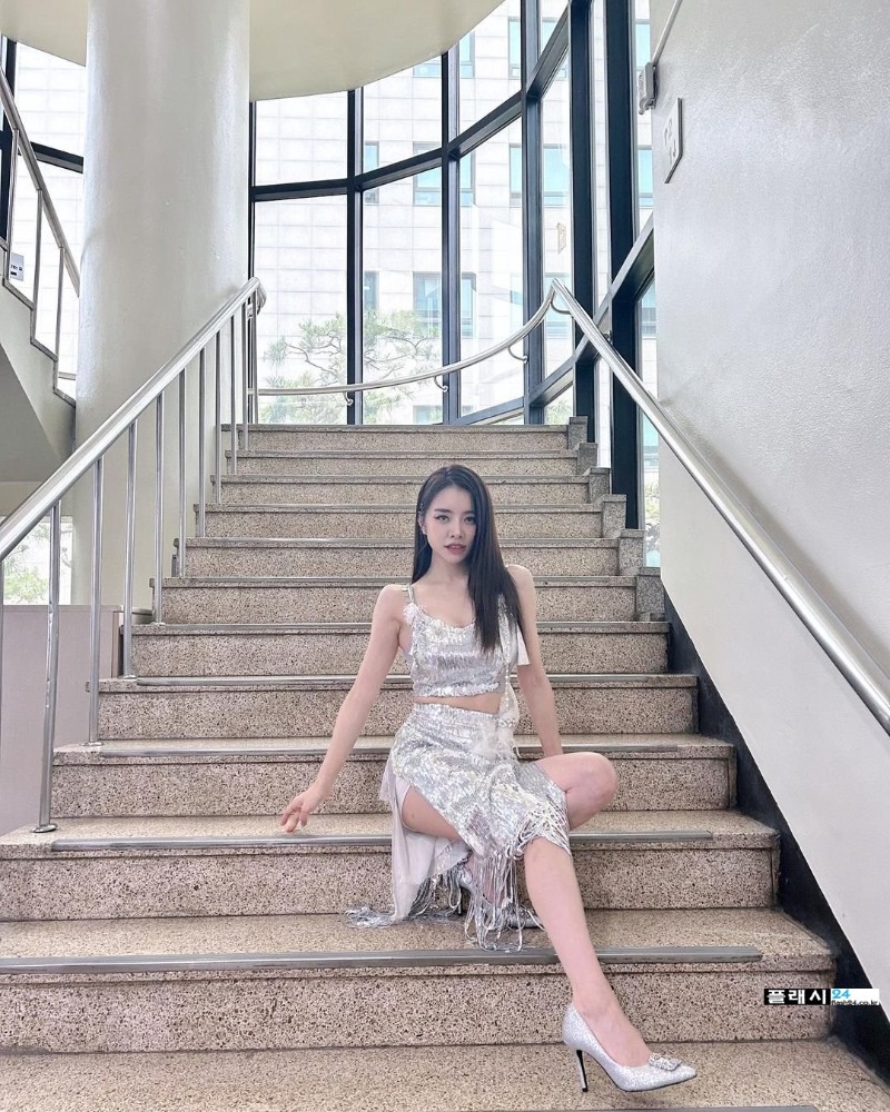 seolhayoon_358337719_260550156671282_6709769442301421333_n.jpg