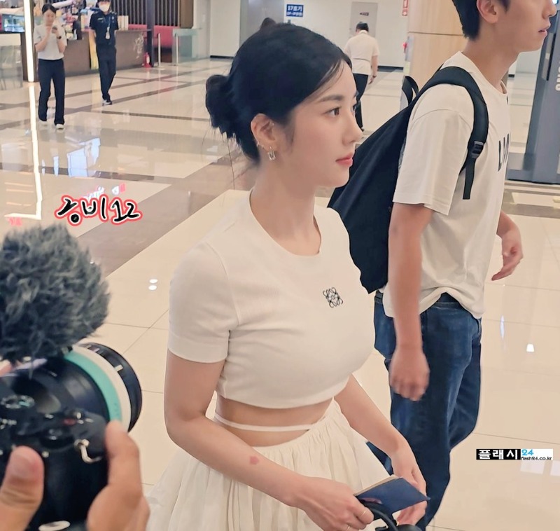 F05p71BagAU_Djf.jpg