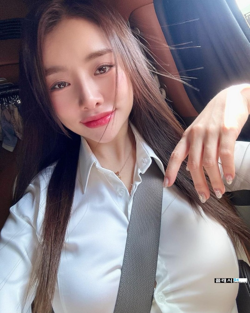seolhayoon_350457783_602160288401679_6030847816205945987_n.jpg