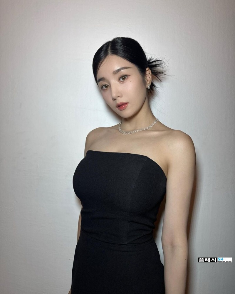 230823-Kwon-Eunbi-Instagram-3.jpg