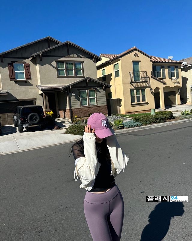 pt2_6832615859331624314731_0_8e4f44413fde6dc1bdb692c13663f83f.jpg