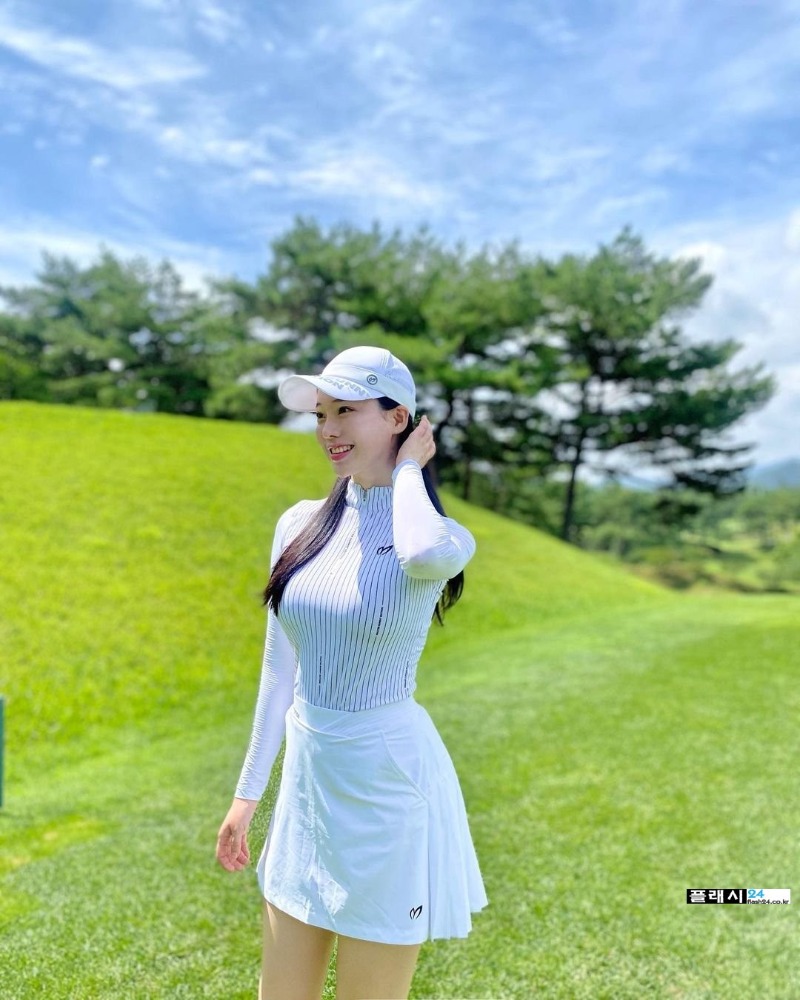 heyinkwon_358172606_6245799638788693_4733546538378540640_n.jpg