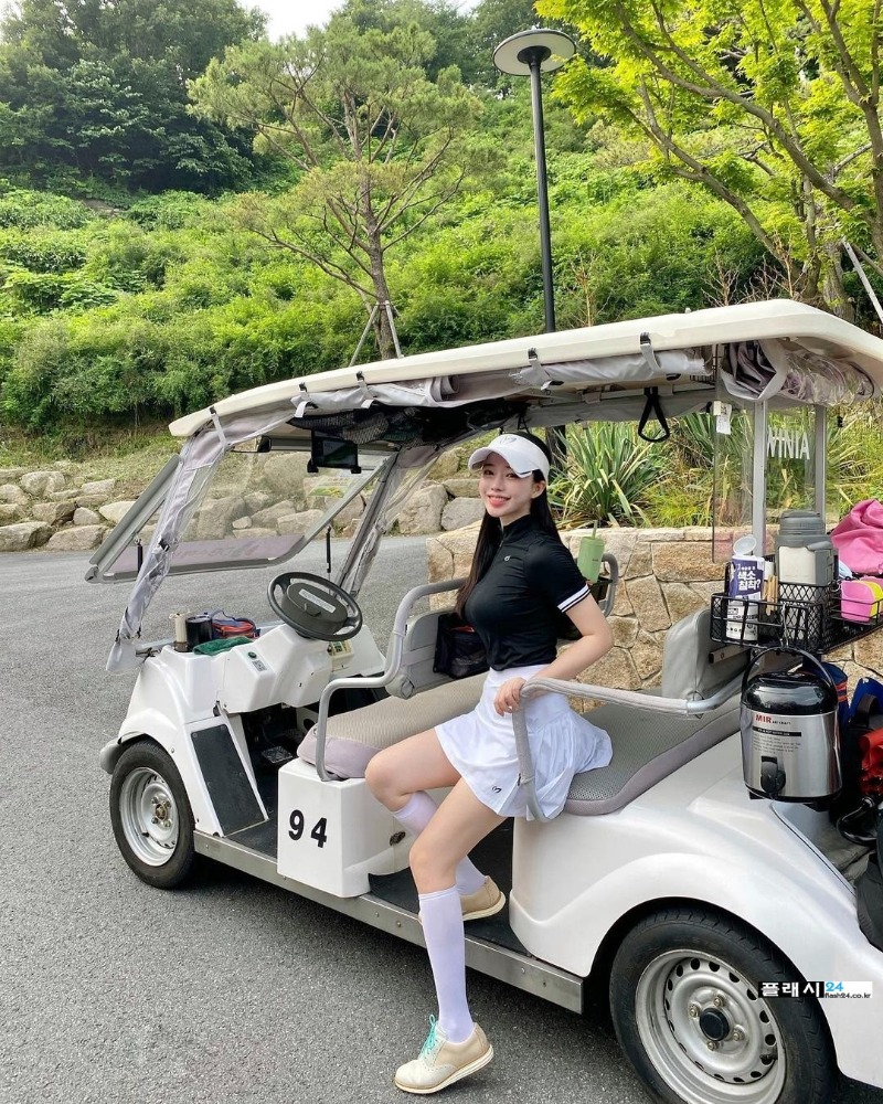 heyinkwon_361324566_6317672861635276_4179501250312845878_n.jpg