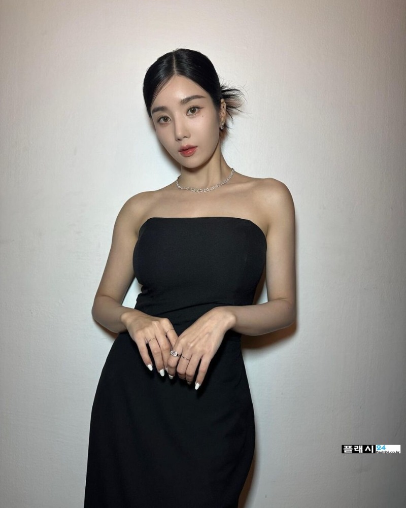 230823-Kwon-Eunbi-Instagram-2.jpg