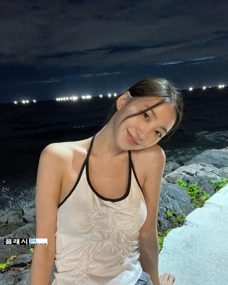 3fbde28fd4714e494a7ec99e675b4fd0.jpg