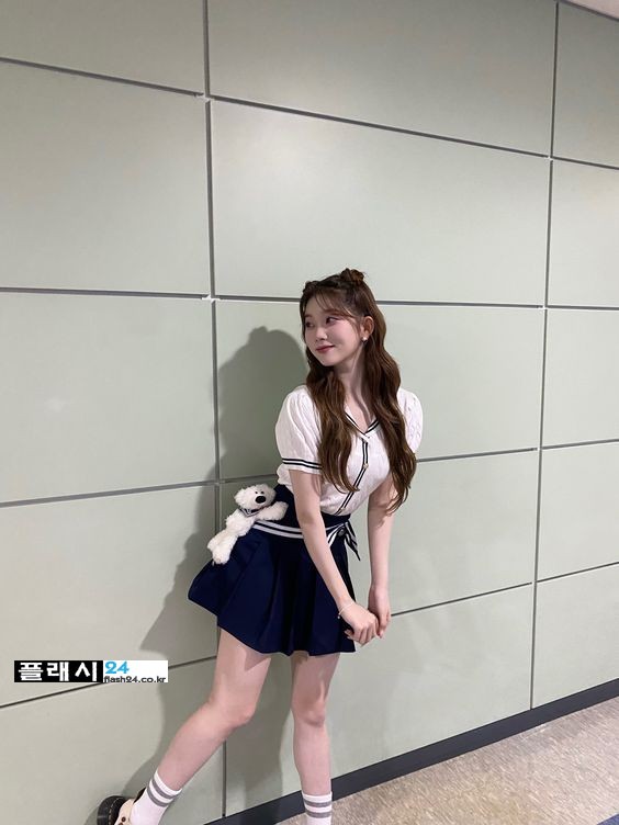 c4c0f22e24a57f9ae9c657801e6debe9.jpg
