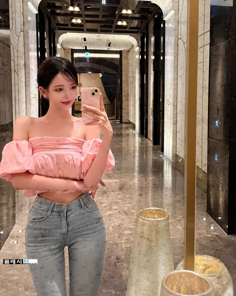 heavely_rina_371232930_312500064663883_5538604128400070292_n.jpg
