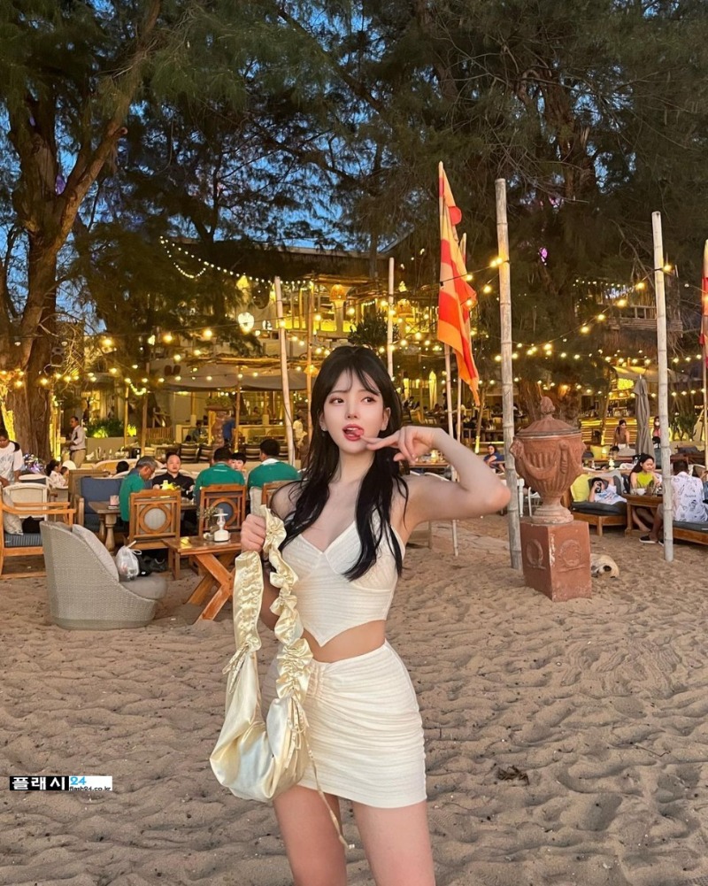 heavely_rina_338395897_178200015007891_6488455739619088758_n.jpg