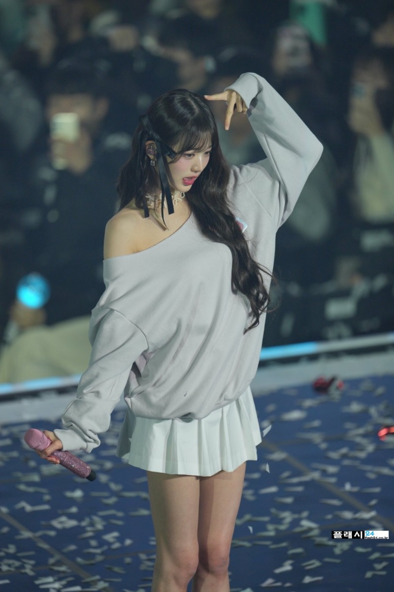 IVE-WONYOUNG-IVE-2nd-FANMEETING-11.jpg