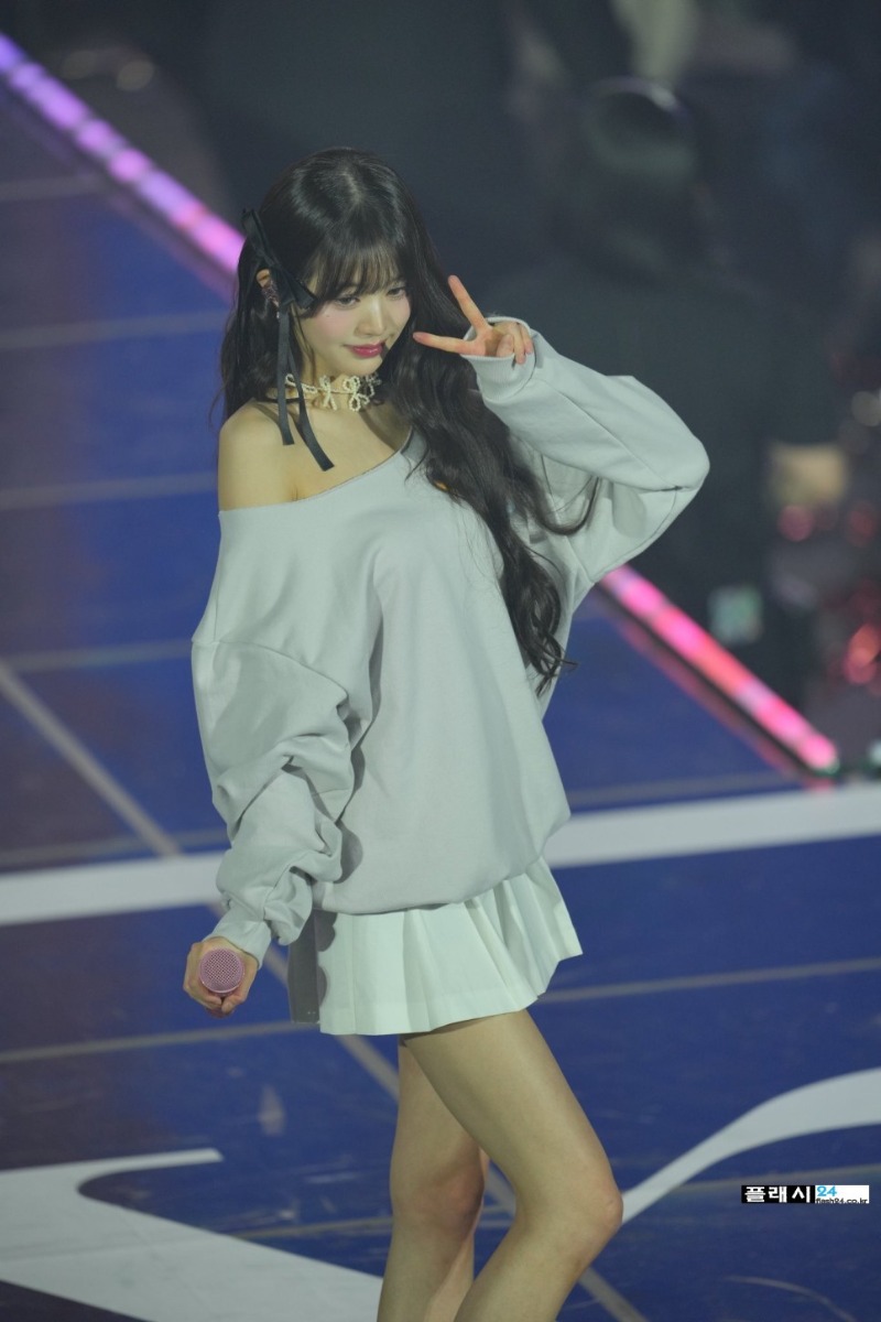 IVE-WONYOUNG-IVE-2nd-FANMEETING-15.jpg