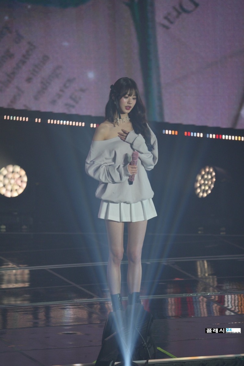 IVE-WONYOUNG-IVE-2nd-FANMEETING-13.jpg
